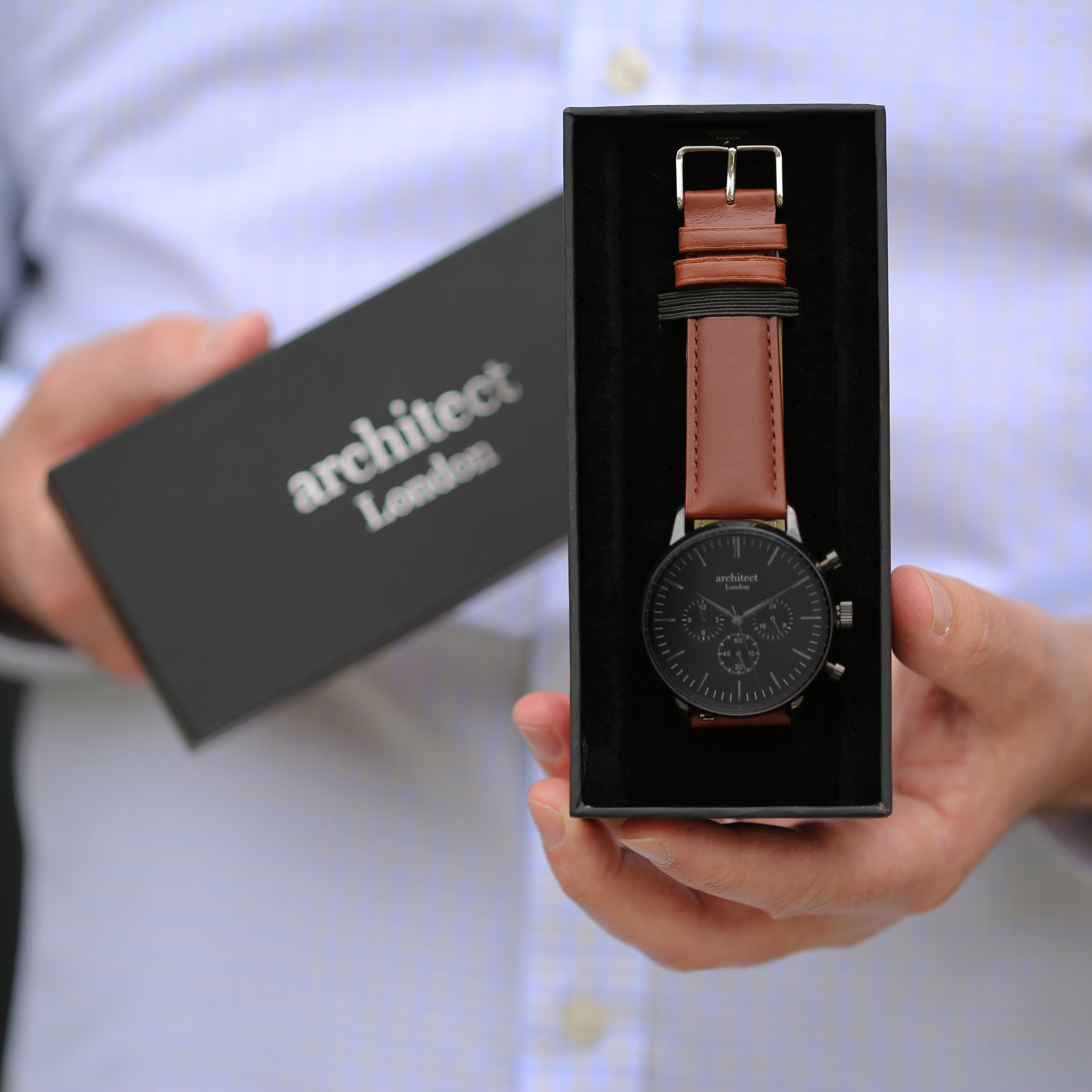 Men's Architect Motivator In Black With Walnut Strap - Modern Font Engraving